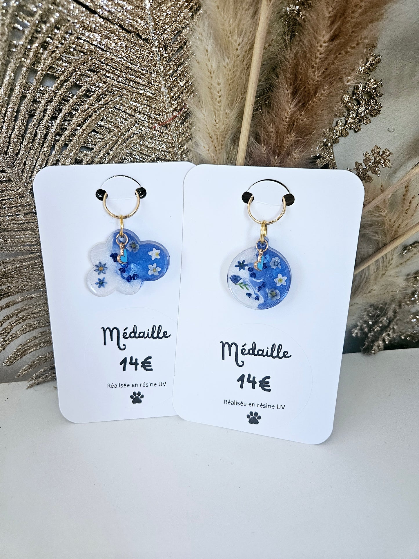 Médaille fleurie Bleue