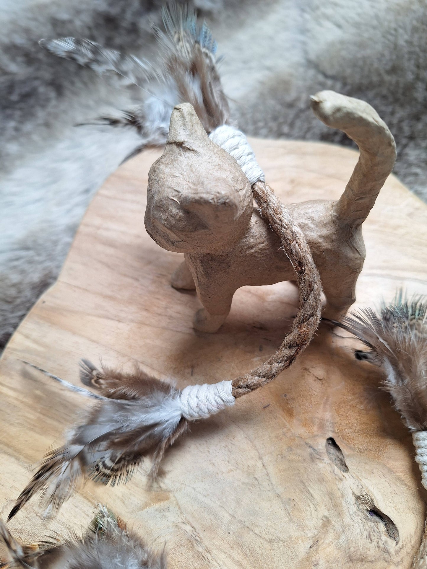 Serpent à plumes – Jouet naturel pour chat 🪶🐍