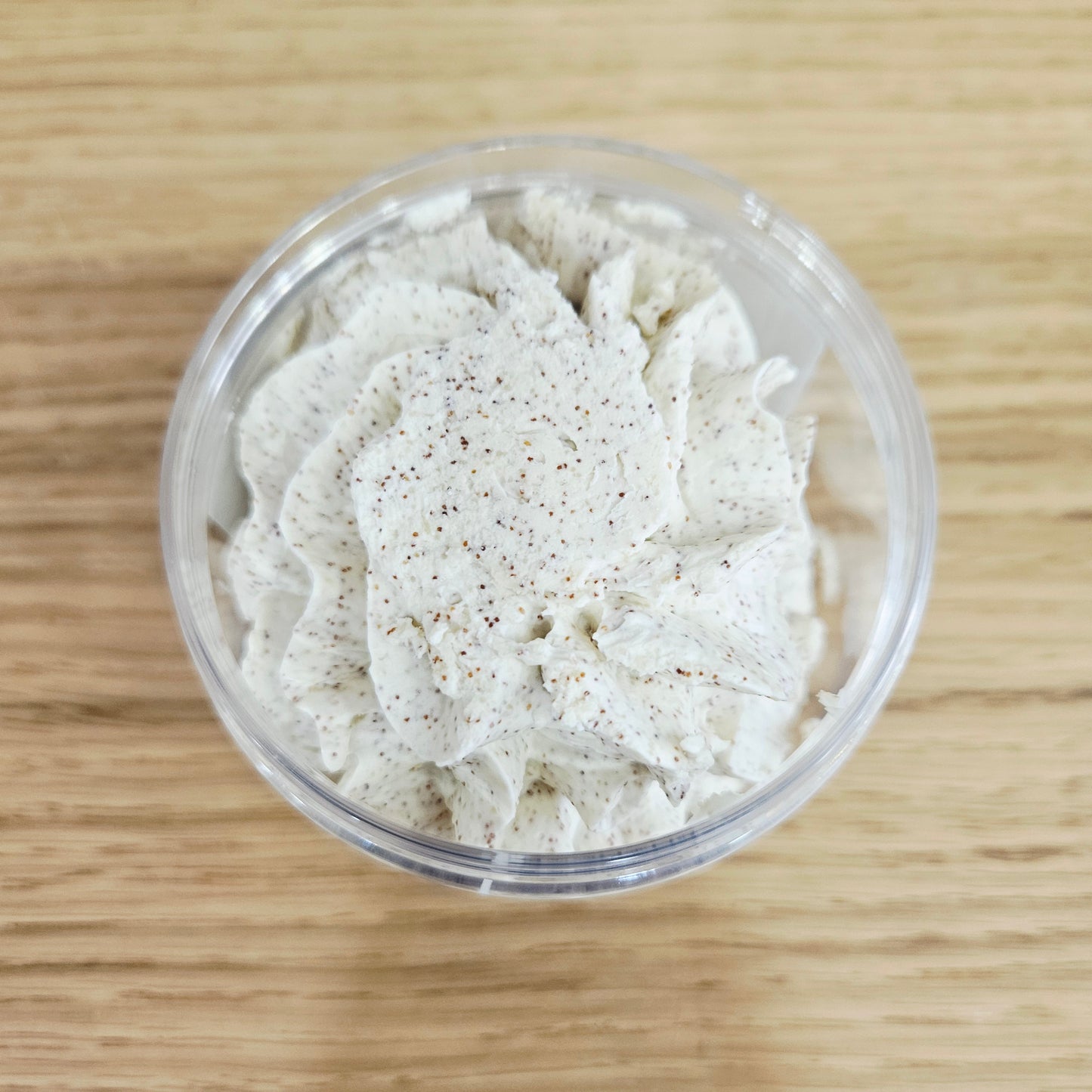 Chantilly de Douche Exfoliante – MIMOSA ✨🌼
100 g