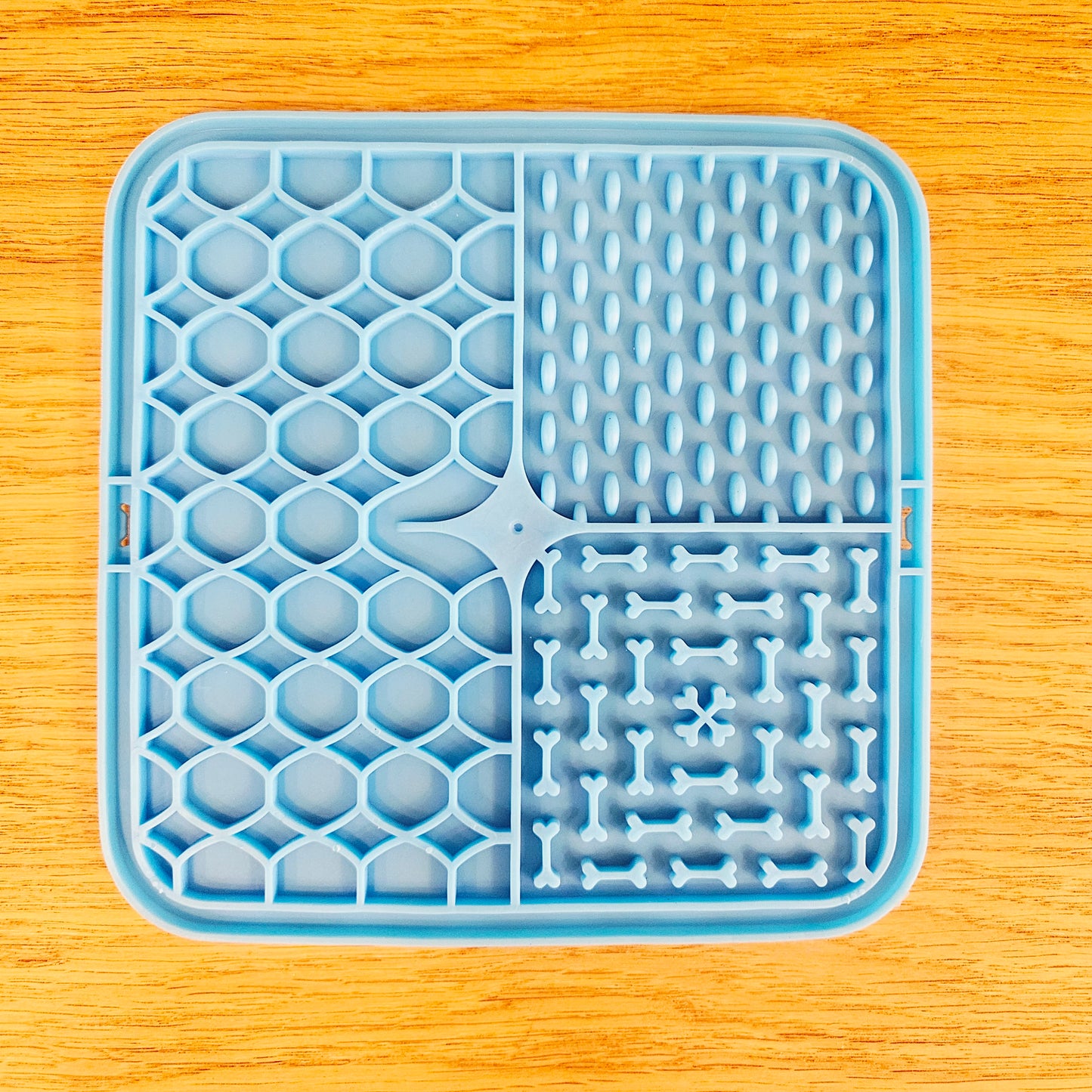 Tapis de léchage pour petit chien ou chat