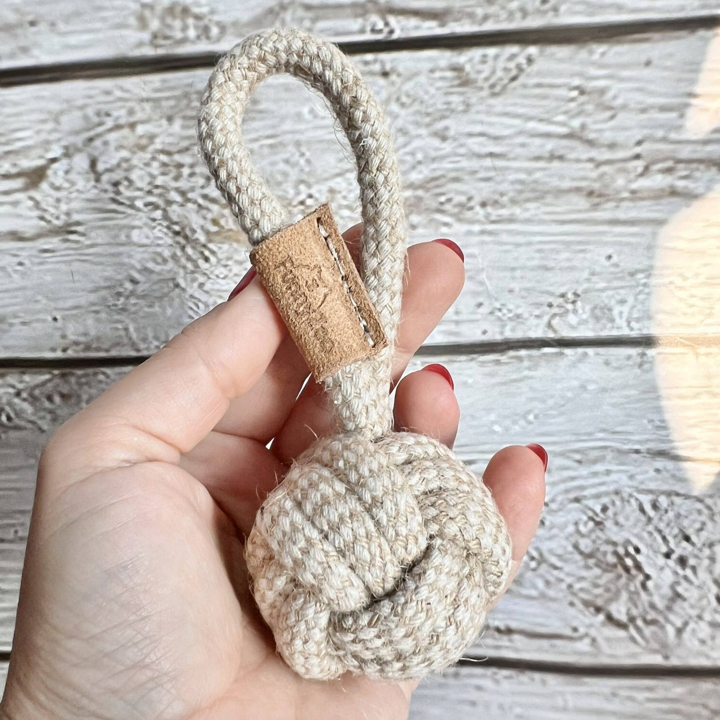 La Mini Rope Ball avec poignée pour petits chiens