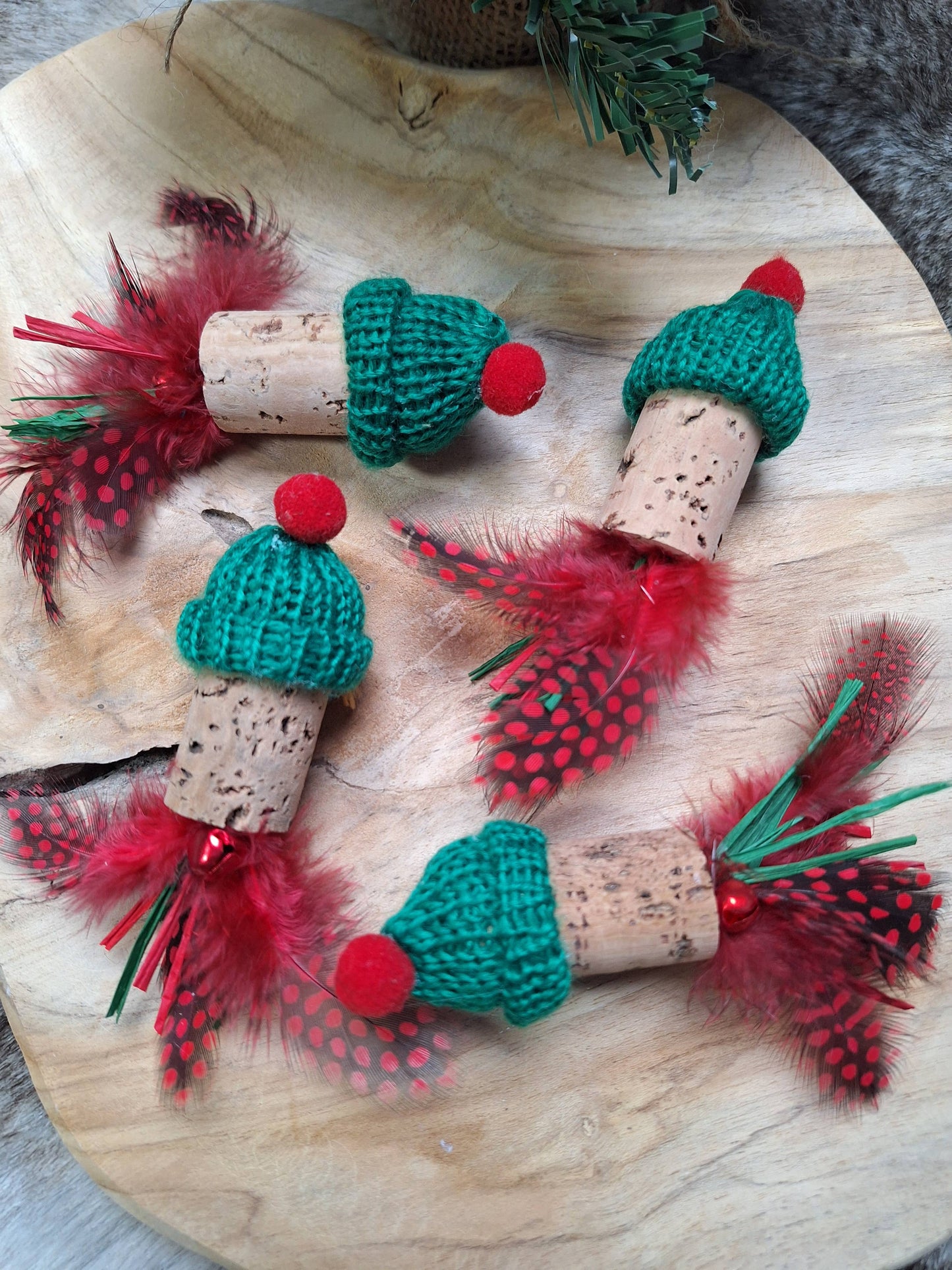 Bouchon de Noël à plumes – Jouet festif pour chat 🎅🐾