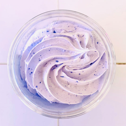 Chantilly de douche et bain exfoliante Lavande à la poudre de noyaux d’abricot - 100g
