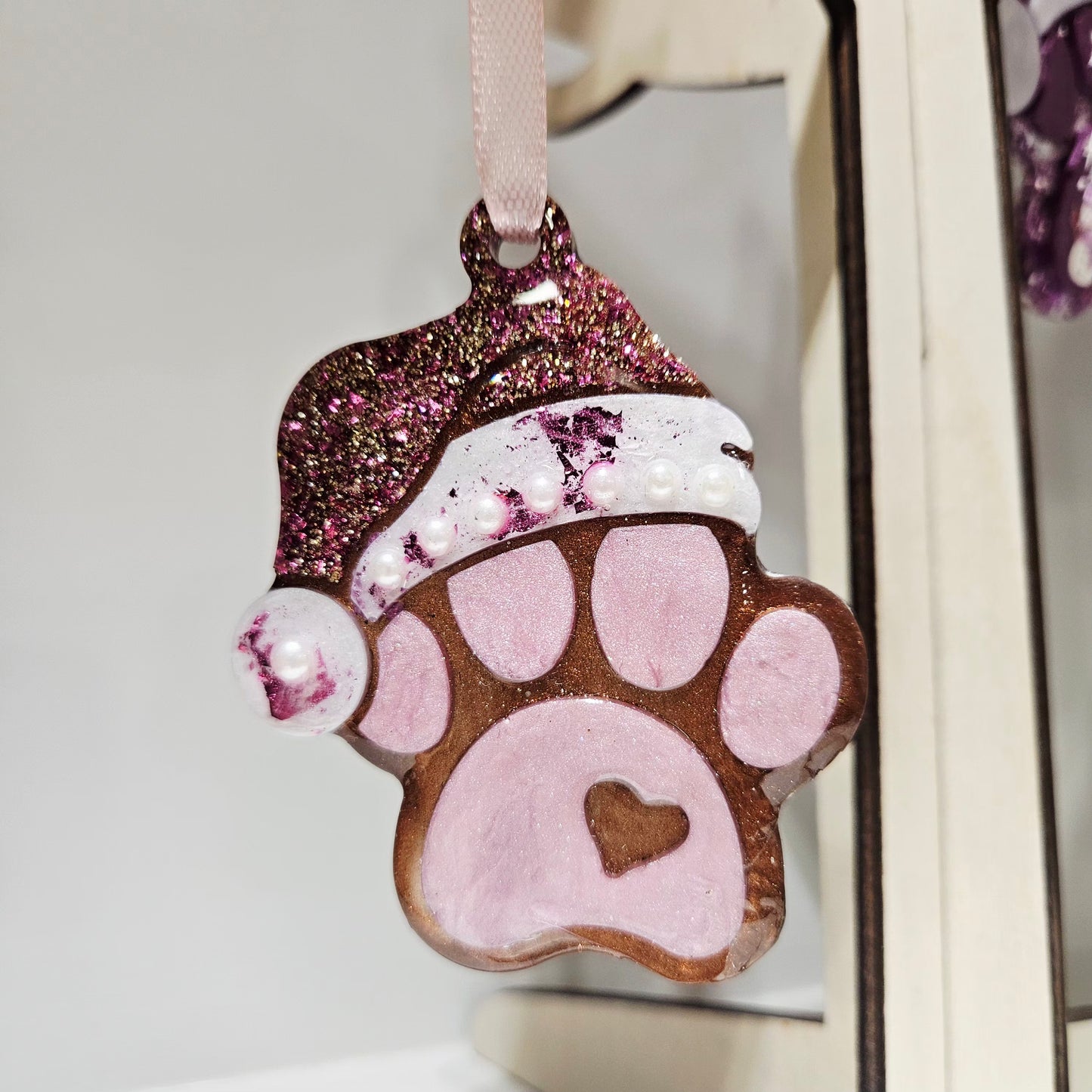 🎄 Suspension Patoune de Noël – Résine faite main