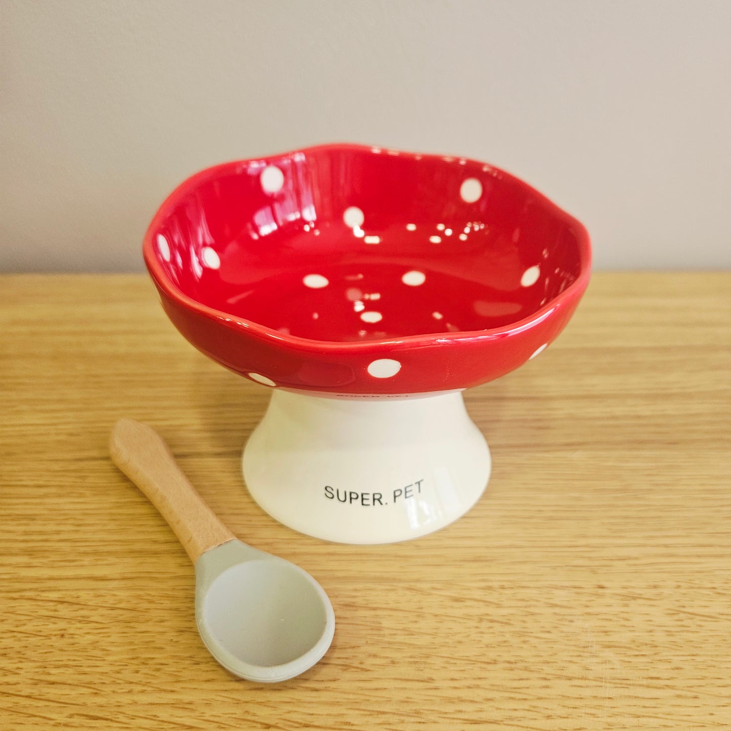Bol en céramique sur pied – design champignon