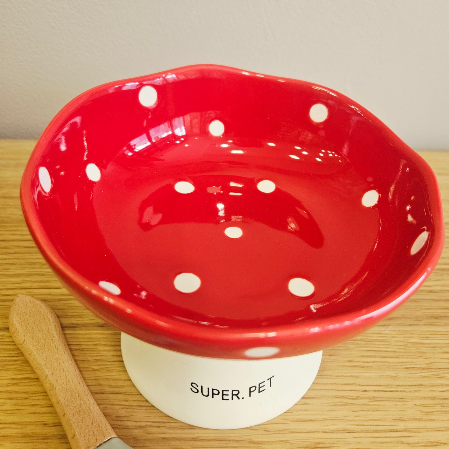 Bol en céramique sur pied – design champignon
