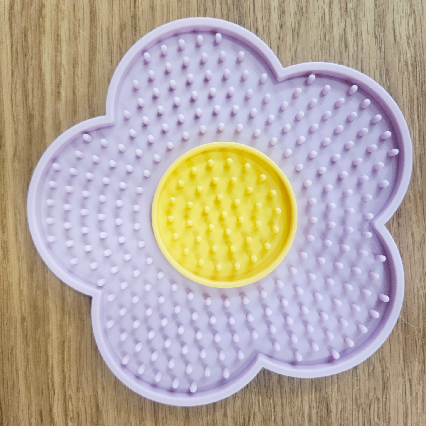 Tapis de léchage pour petit chien ou chat - Fleur